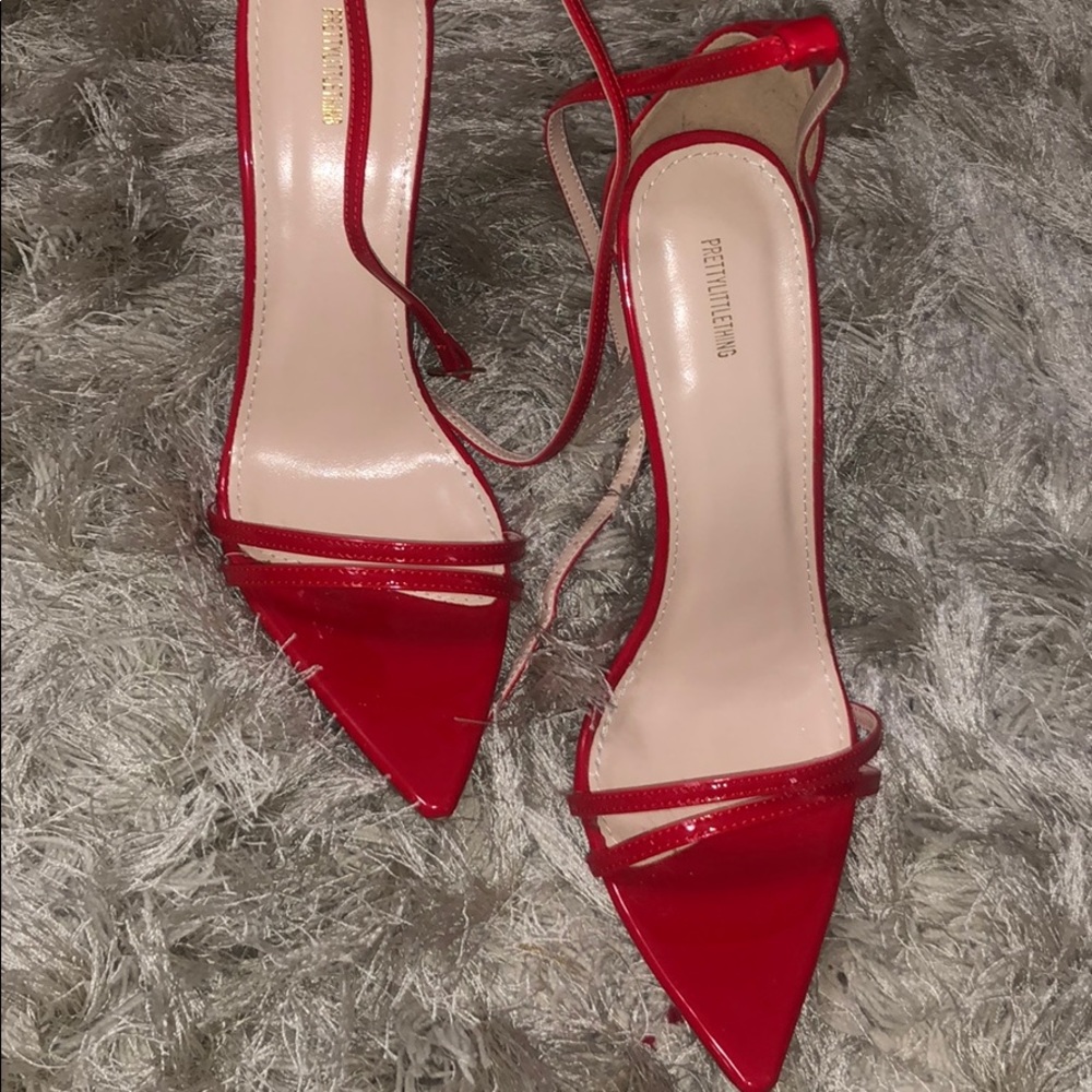9 red hot heels